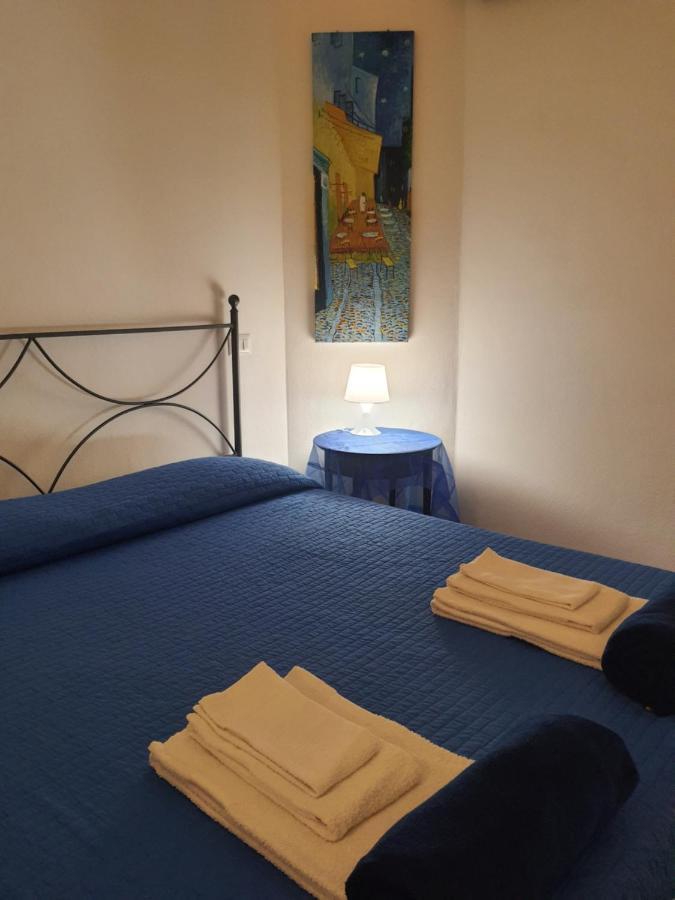 Sole D'Oro Iun S4354 Bed & Breakfast La Maddalena  Exterior photo