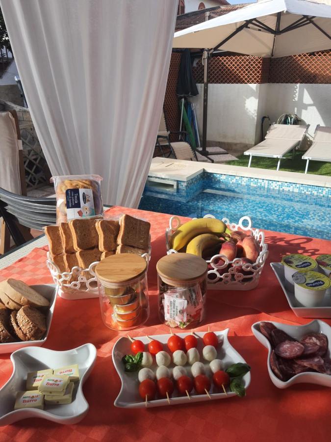 Sole D'Oro Iun S4354 Bed & Breakfast La Maddalena  Exterior photo